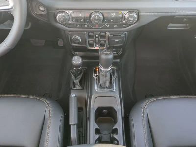 2026 Jeep Wrangler — photo 21 view