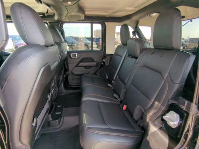 2026 Jeep Wrangler — photo 15 view