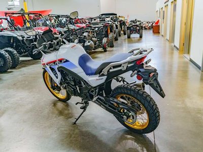 2025 Honda Transalp - Photo 4