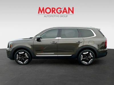 2025 Kia Telluride — interior view