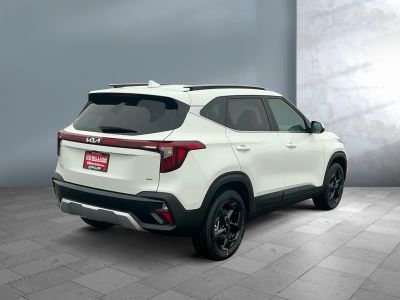 2026 Kia Seltos — engine compartment view