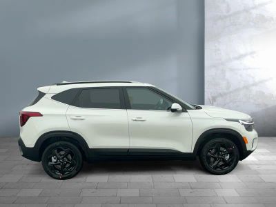 2026 Kia Seltos — photo 7 view