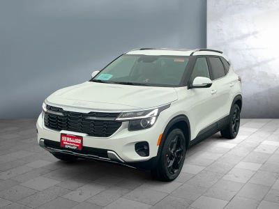 2026 Kia Seltos — front three-quarter view