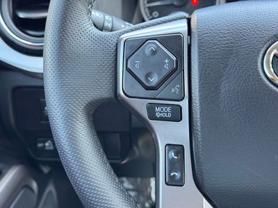 2022 Toyota Tacoma SR5 Double Cab - Photo 27