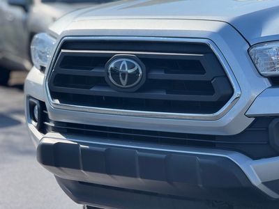 2022 Toyota Tacoma SR5 Double Cab - Photo 9