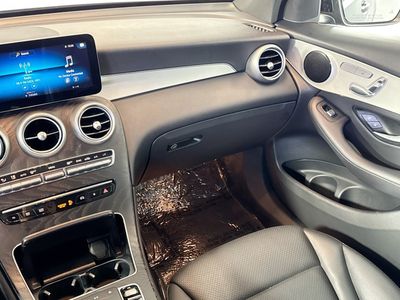 2022 Mercedes-Benz GLC - Photo 22