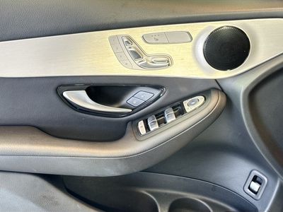 2022 Mercedes-Benz GLC - Photo 11