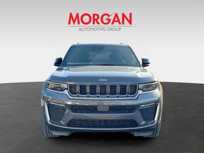 2026 Jeep Grand Cherokee — side profile view