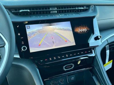 2026 Jeep Grand Cherokee — photo 14 view
