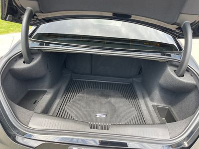 2024 Cadillac CT4-V - Photo 7