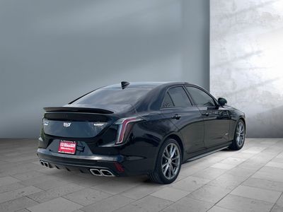 2024 Cadillac CT4-V - Photo 2