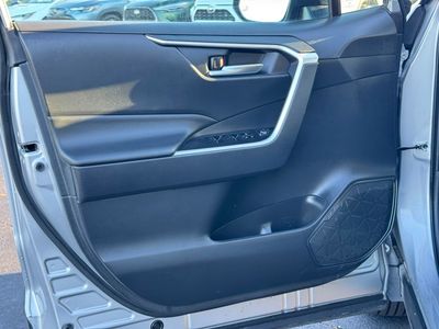 2024 Toyota RAV4 XLE - Photo 23