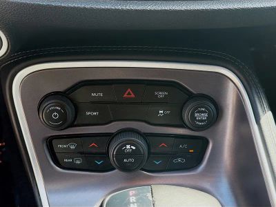 2021 Dodge Challenger — photo 12 view