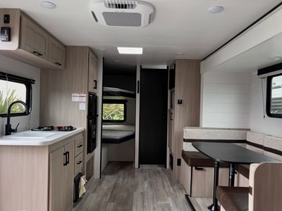 2026 Jayco PROWLER LYNX - Photo 2