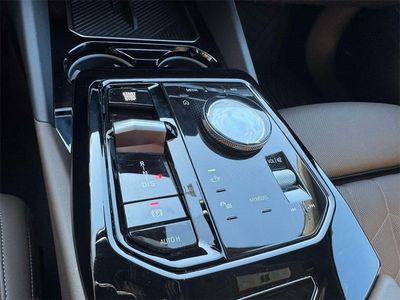 2026 BMW 5 Series - Photo 14