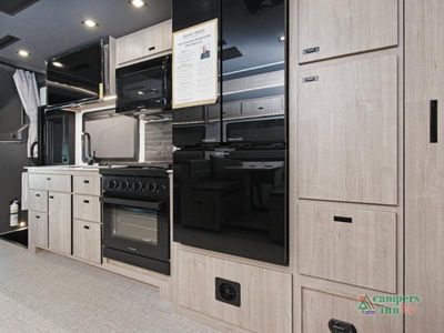 2026 Grand Design Lineage Series F - Photo 10