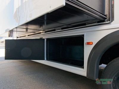 2026 Grand Design Lineage Series F - Photo 35