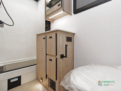 2026 Grand Design Lineage Series F - Photo 25