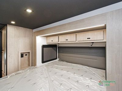 2026 Grand Design Lineage Series F - Photo 21
