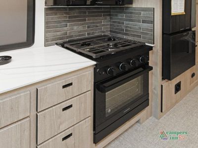 2026 Grand Design Lineage Series F - Photo 15