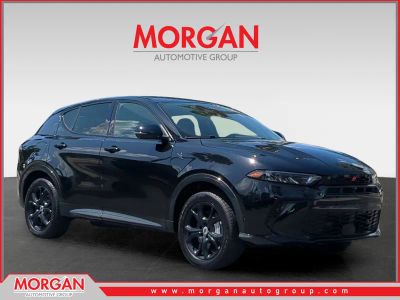 2024 Dodge Hornet R/T — front three-quarter view
