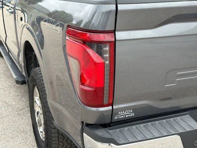 2025 Ford F-150 — photo 10 view