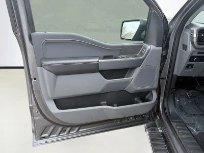 2025 Ford F-150 — photo 21 view