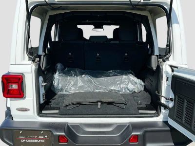 2025 Jeep Wrangler — photo 24 view