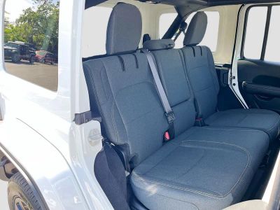2025 Jeep Wrangler — photo 25 view