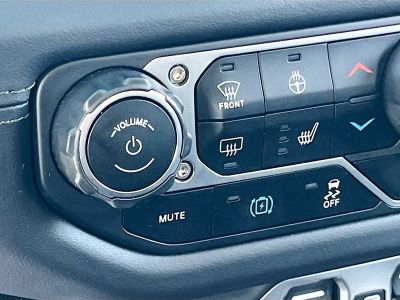 2025 Jeep Wrangler — photo 19 view