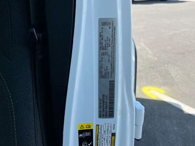 2025 Jeep Wrangler — photo 29 view