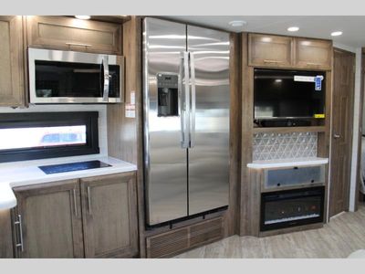 2025 Jayco Seneca - Photo 11