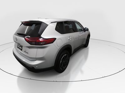 2024 Nissan Rogue — photo 7 view