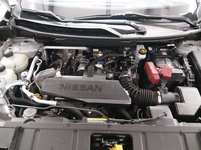 2024 Nissan Rogue — photo 9 view