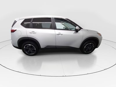 2024 Nissan Rogue — photo 8 view