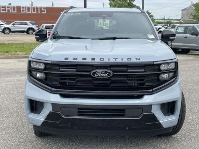 2026 Ford Expedition - Photo 8