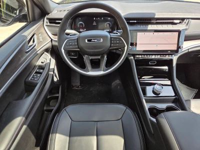 2026 Jeep Grand Cherokee L — photo 11 view