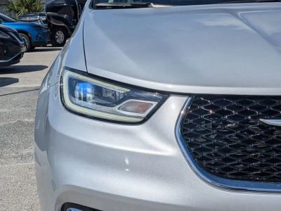 2024 Chrysler Pacifica — photo 10 view