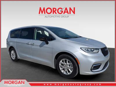 2024 Chrysler Pacifica Touring L in Silver — front three-quarter view