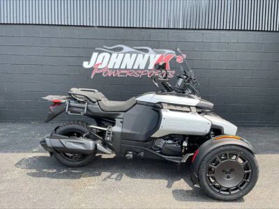 2025 Can-Am® Canyon — front three-quarter view