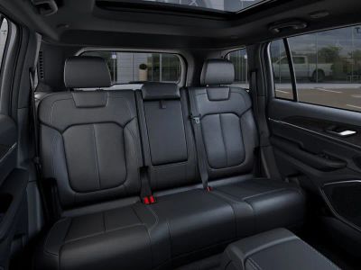 2026 Jeep Grand Cherokee — photo 15 view