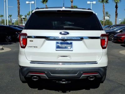 2018 Ford Explorer — interior view