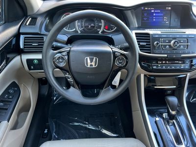 2017 Honda Accord - Photo 14