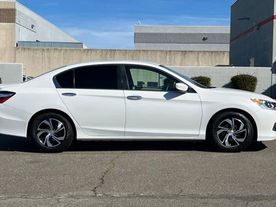 2017 Honda Accord - Photo 6
