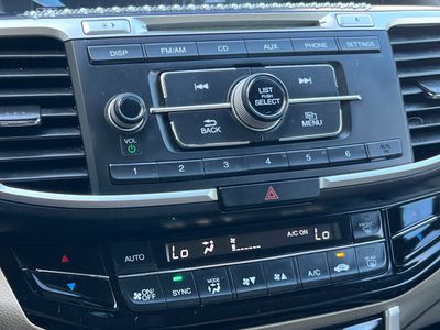 2017 Honda Accord - Photo 20