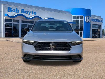 2026 Honda Accord Hybrid - Photo 8