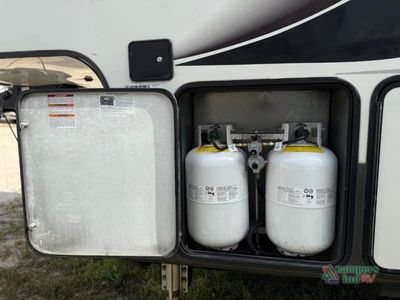 2021 Keystone RV Alpine — photo 18 view