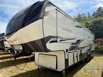 2021 Keystone RV Alpine — detail view