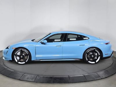 2020 Porsche Taycan - Photo 2
