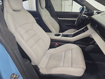 2020 Porsche Taycan - Photo 27
